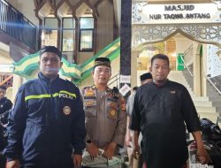 Polsek Manggala Sebar Personel PAM Tarawih di Sejumlah Titik Masjid Selama Ramadan