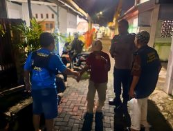 Sempat Kebingungan di Jalan, Polisi Telusuri Gang demi Gang hingga Kakek Ini Kembali ke Rumahnya