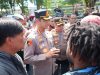 Aksi Peringatan Hardiknas 2026, Kapolrestabes Makassar Tekankan Kawal dengan Pendekatan Humanis