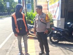 Bhabinkamtibmas Kelurahan Pisang Utara Sambangi Jukir, Sampaikan Pesan Kamtibmas