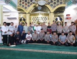 Safari Subuh Kapolrestabes Makassar Bersama Ustad Das’ad Latif