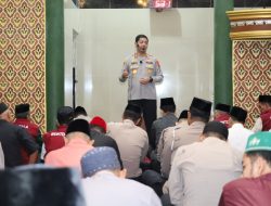 Kapolrestabes Makassar Ingatkan Warga Awasi Anak dari Pengaruh Geng Motor Saat Safari Subuh