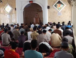Safari Jumat di Masjid Baitul Karim, Kapolsek Ujung Pandang Sampaikan Pesan Kamtibmas